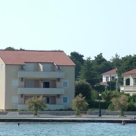 Beach Home Noemie Vir Exterior foto